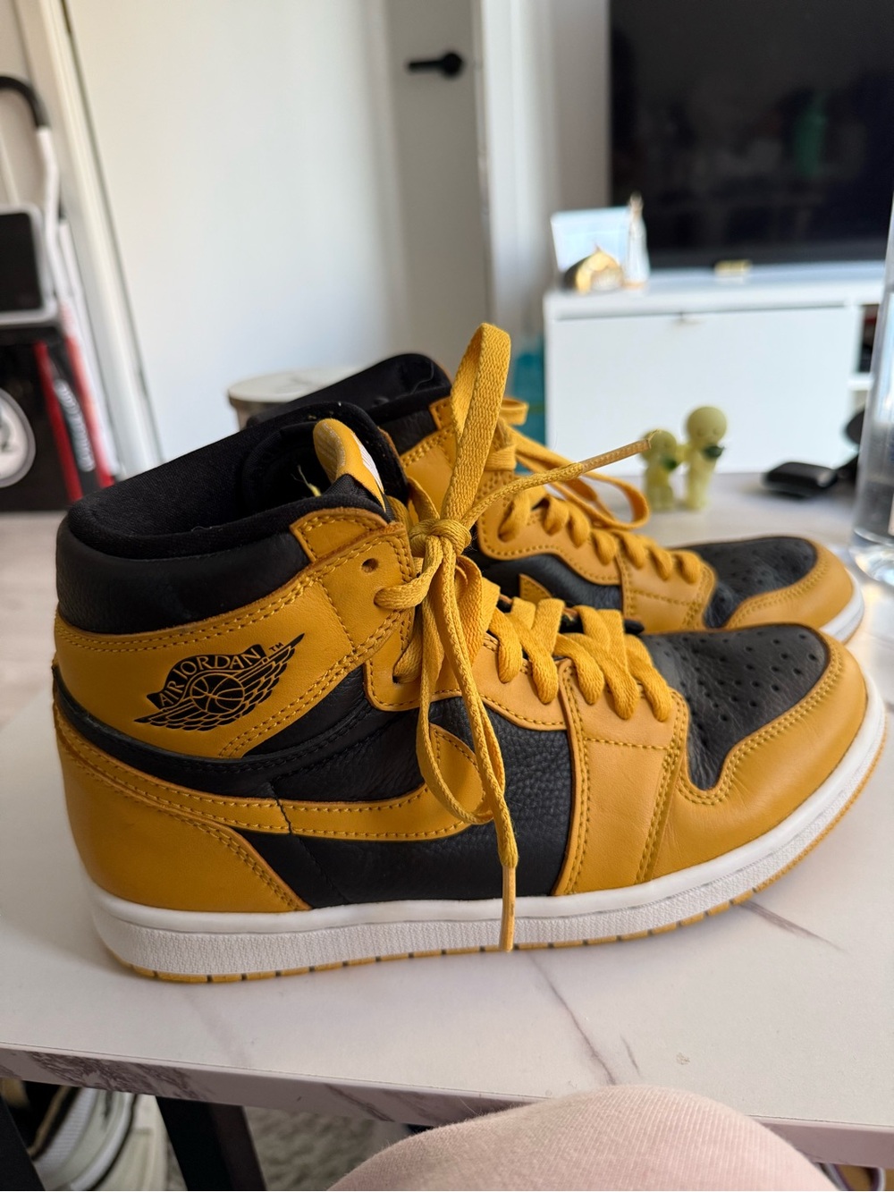 Air Jordan 1s - yellow and black